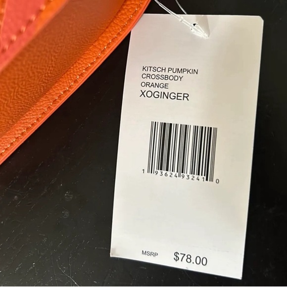 Betsey Johnson Orange Pumpkin Crossbody Bag - Picture 8 of 8